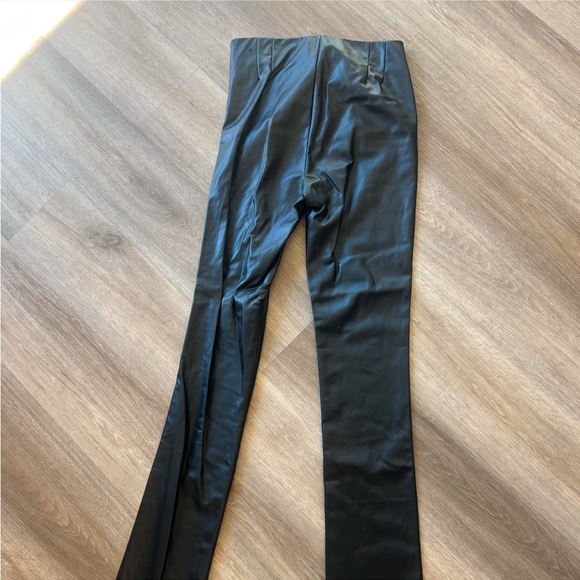 Zara Black faux leather flare pants - Picture 5 of 5